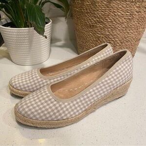 LifeStride Velocity 2.0 Karma Natural Canvas Wedge Espadrille Slip On Womens 9.5